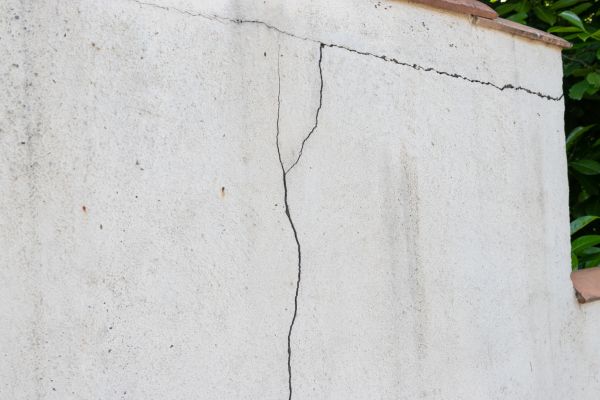 Foundation Crack Patching in Brooksville